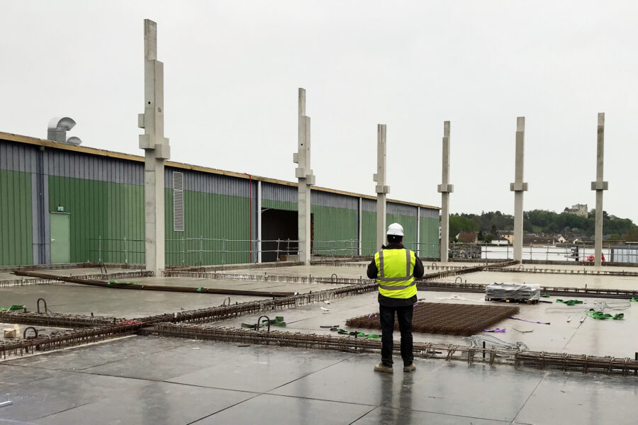 Restructuration usine B Braun poteaux béton 