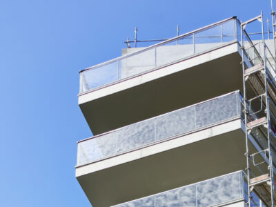 Balcons des derniers étages de la Résidence Haute Couture en construction 